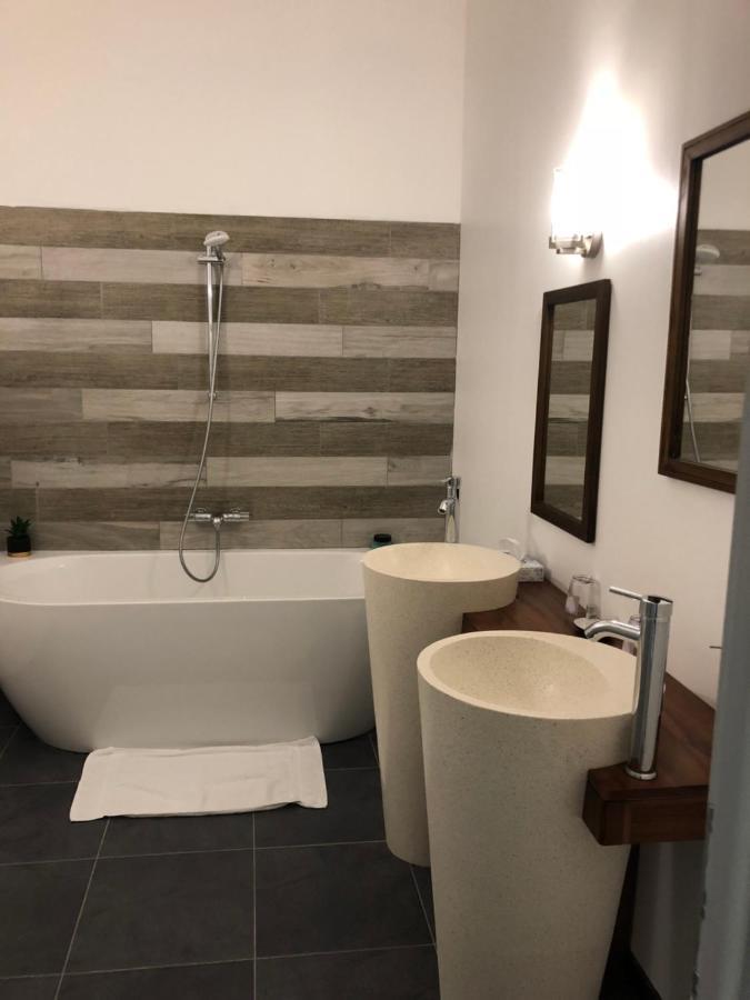 Le Nid De L'Ain Bed & Breakfast Varambon Екстериор снимка