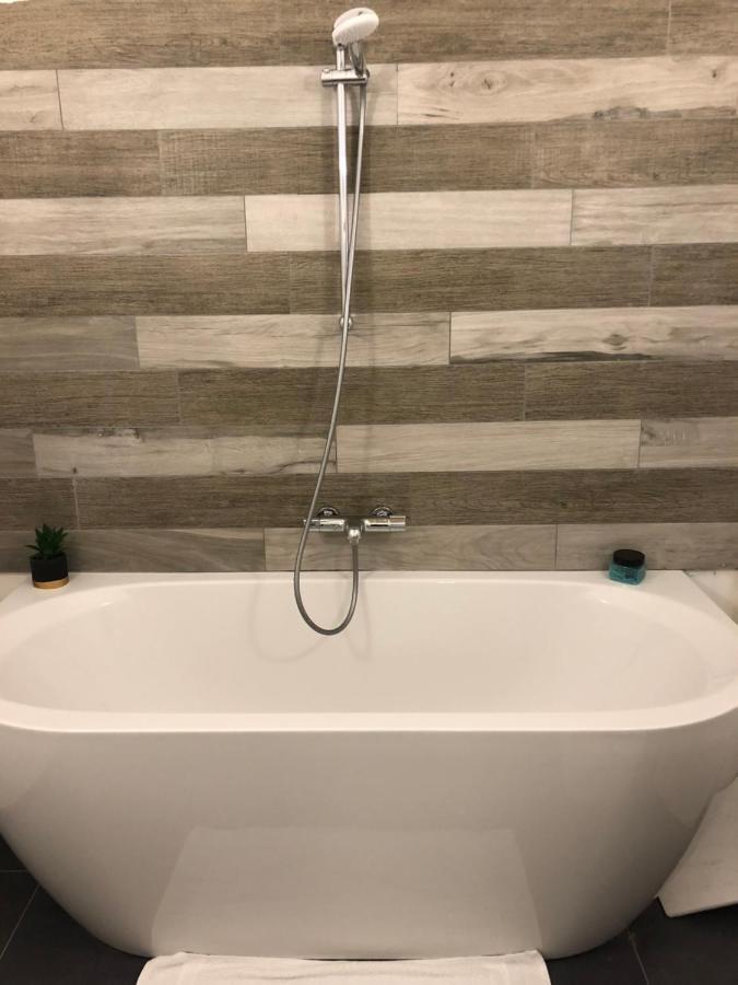 Le Nid De L'Ain Bed & Breakfast Varambon Екстериор снимка